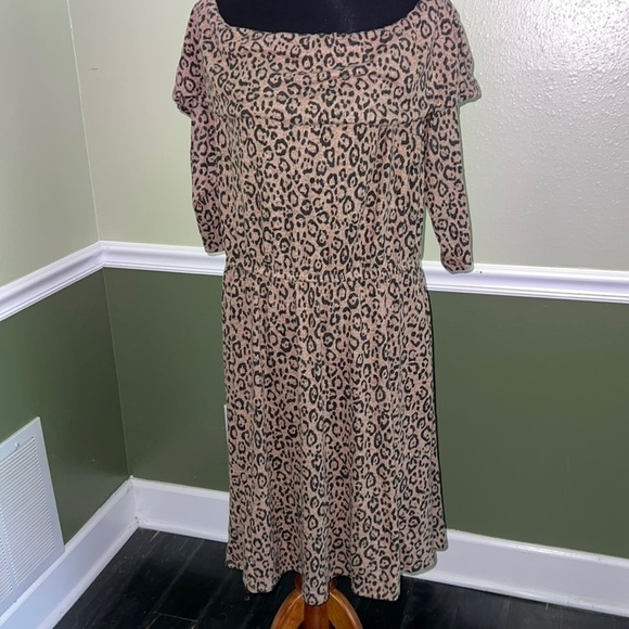 Off the shoulder leopard dress with pockets, stretchy plus size - Picture 3 of 8